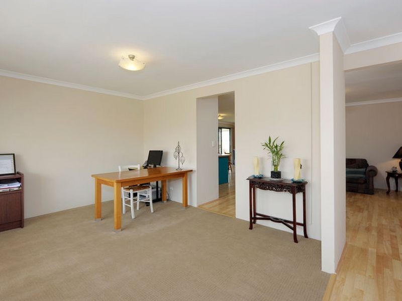 12 Birchwood Court, South Lake WA 6164