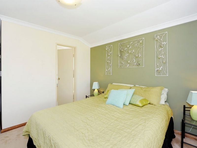 12 Birchwood Court, South Lake WA 6164