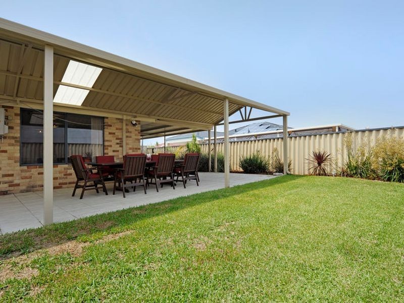 12 Birchwood Court, South Lake WA 6164