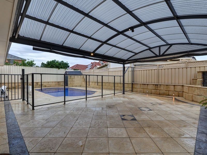17 Portsea Gardens, Jandakot WA 6164