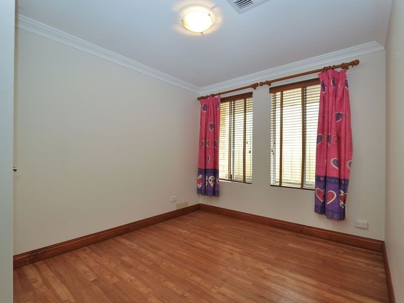 17 Portsea Gardens, Jandakot WA 6164