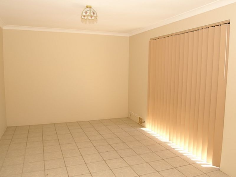 5 Sloan Drive, Leda WA 6170