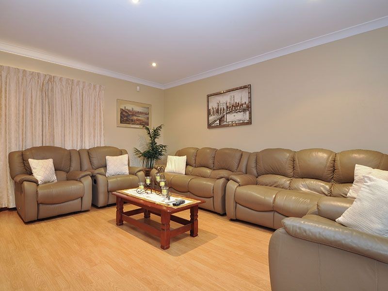 3 Sellenger Avenue, Samson WA 6163