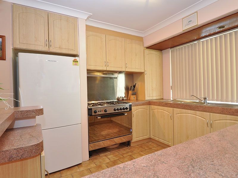 3 Sellenger Avenue, Samson WA 6163