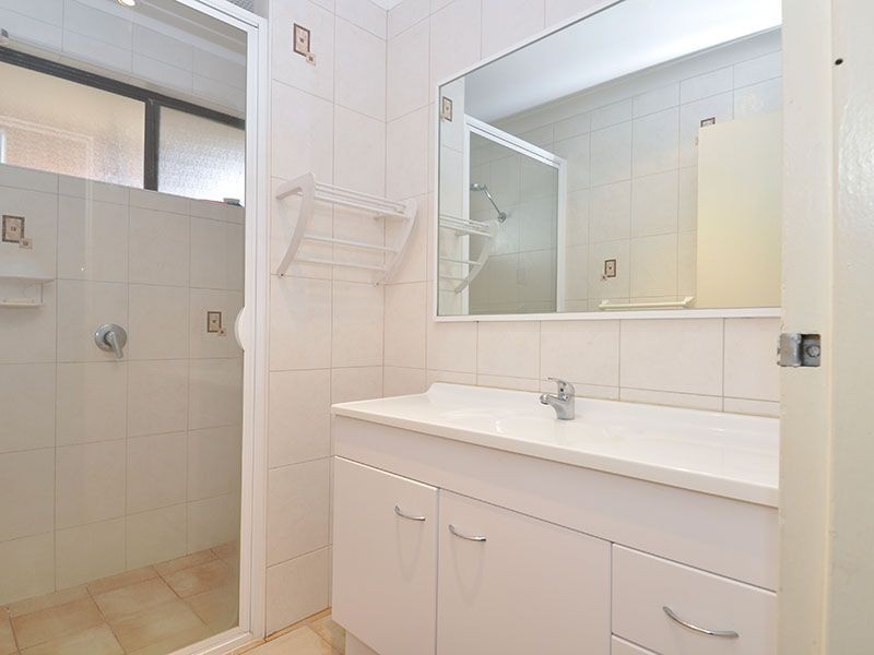 3 Sellenger Avenue, Samson WA 6163
