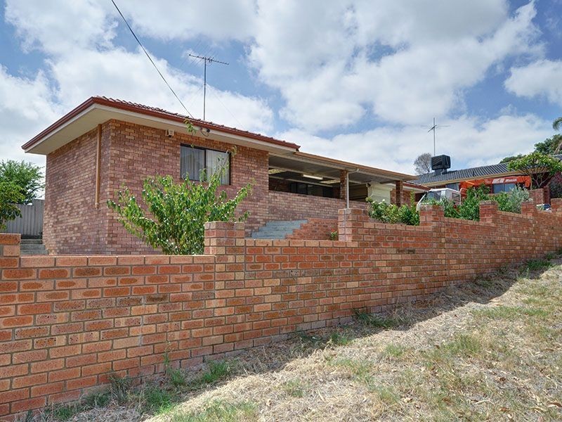 3 Sellenger Avenue, Samson WA 6163
