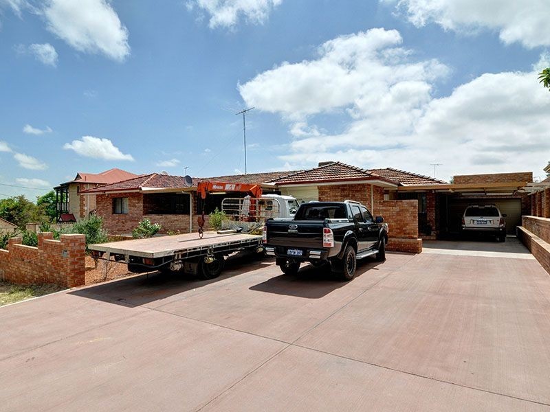 3 Sellenger Avenue, Samson WA 6163