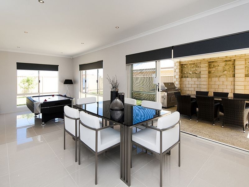 16 Flowerfield Loop, Southern River WA 6110