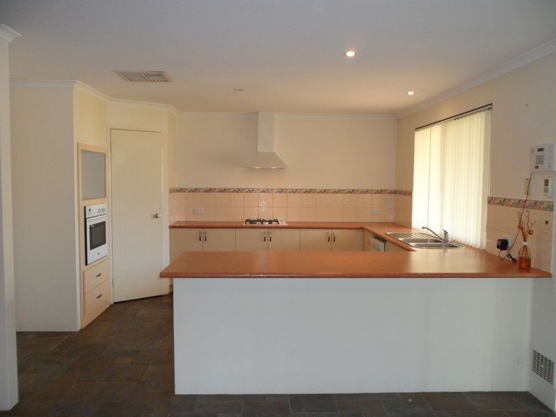 14 Ballagar Road, Byford WA 6122