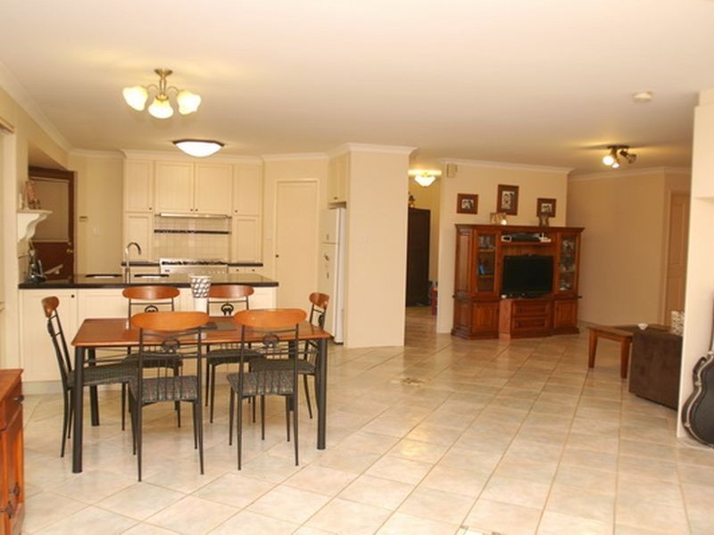 39 Molloy Circuit, Atwell WA 6164