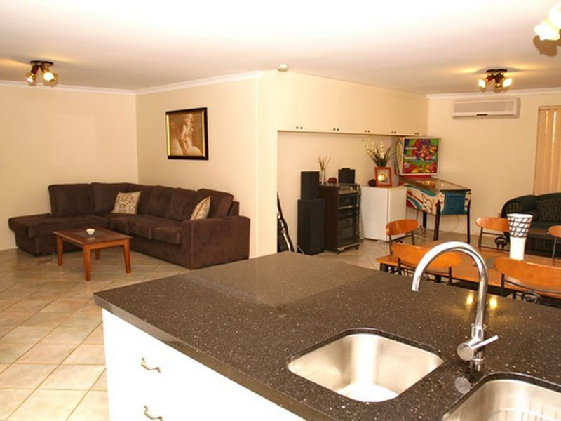 39 Molloy Circuit, Atwell WA 6164