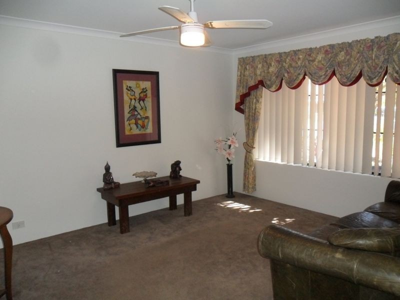 12 Eastney Court, Jandakot WA 6164