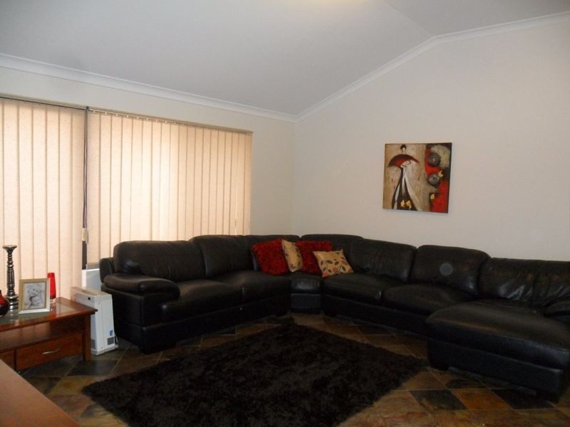 12 Eastney Court, Jandakot WA 6164