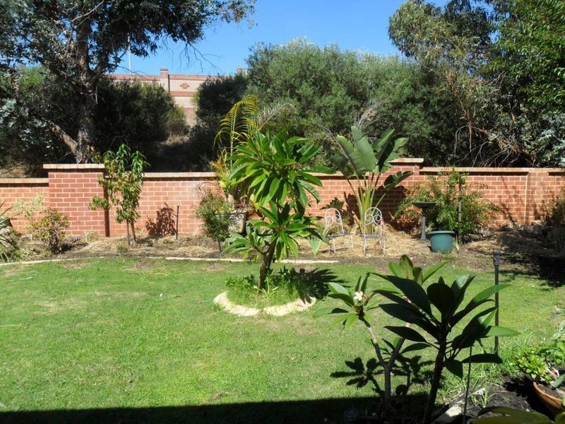 12 Eastney Court, Jandakot WA 6164