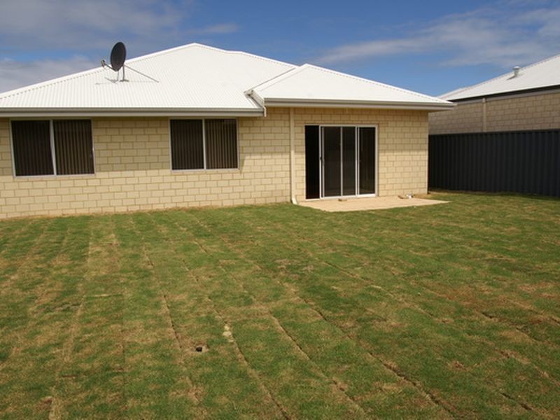 43 Claret Ash Boulevard, Baldivis WA 6171