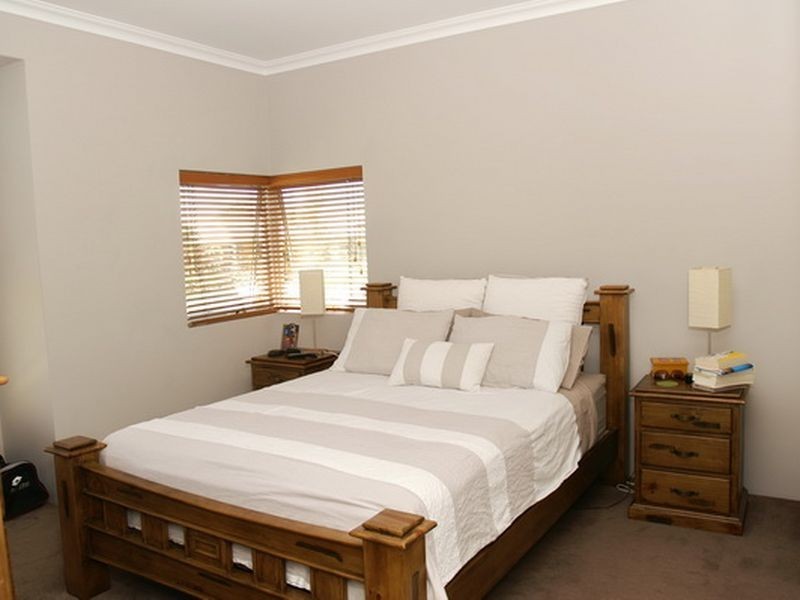 9 Hygeia Bend, Atwell WA 6164