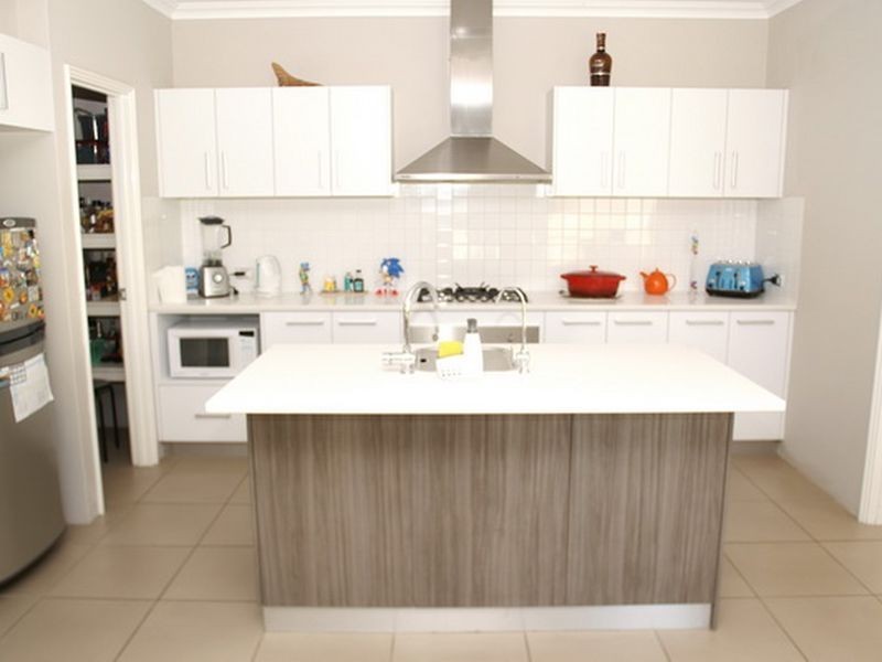 9 Hygeia Bend, Atwell WA 6164