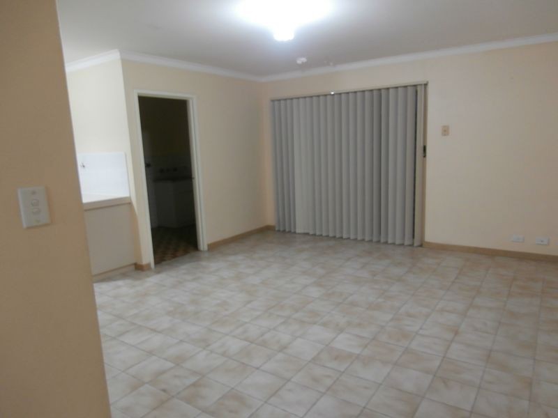 72 Winterfold Road, Samson WA 6163