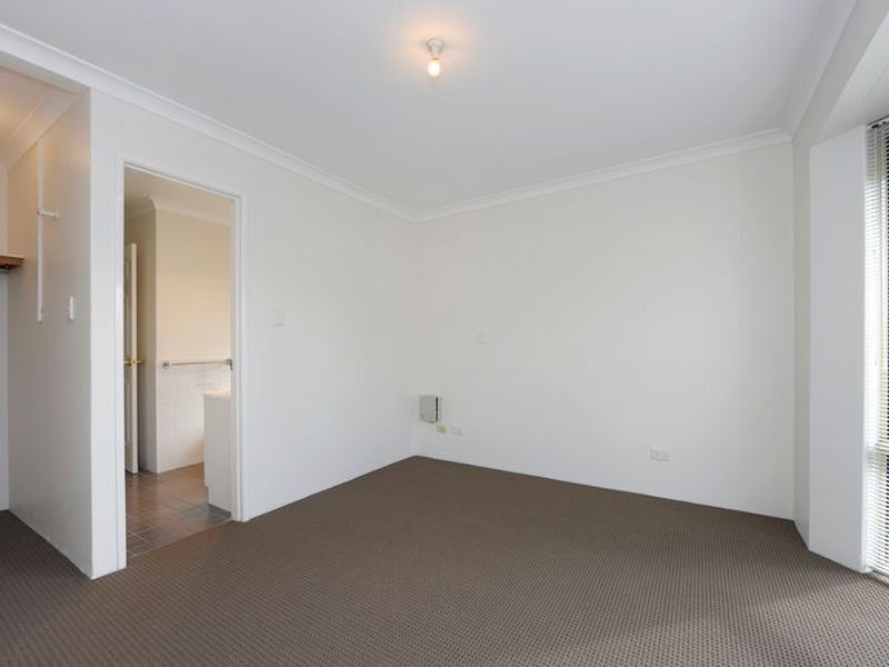 7 Bloodwood Circle, South Lake WA 6164