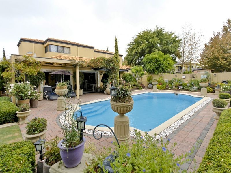 106 Glen Iris Drive, Jandakot WA 6164