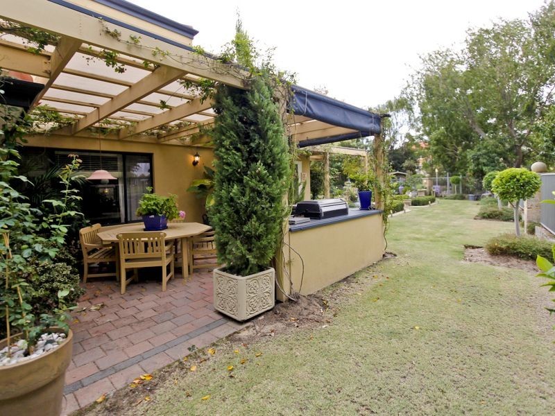 106 Glen Iris Drive, Jandakot WA 6164