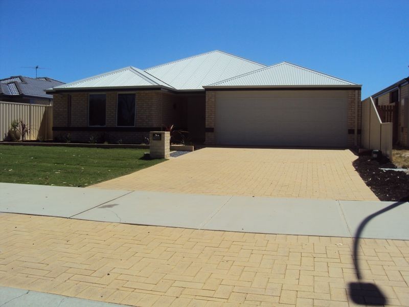 200 Tapper Road, Atwell WA 6164