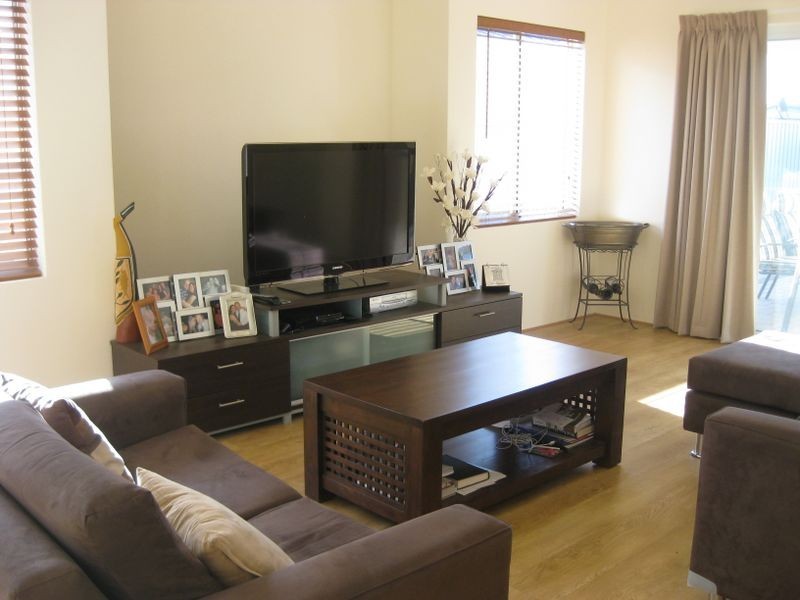 24 Barton Loop, Piara Waters WA 6112