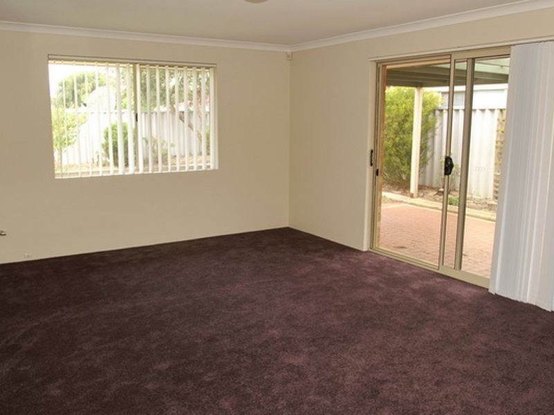 6 Woolmore Cross, Atwell WA 6164