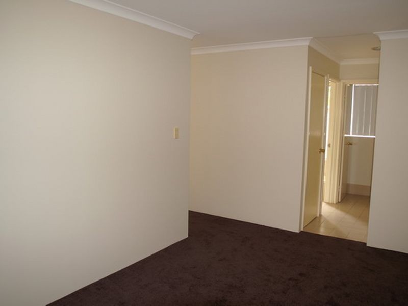 6 Woolmore Cross, Atwell WA 6164