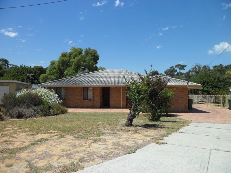 2 Lark Court, Yangebup WA 6164