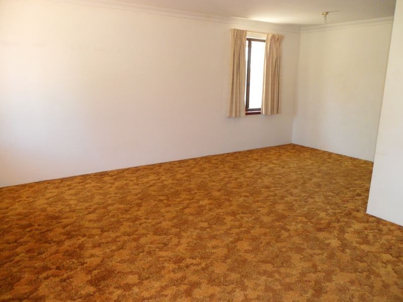 2 Lark Court, Yangebup WA 6164