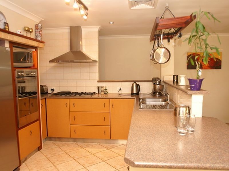 18 Freshwater Drive, Atwell WA 6164