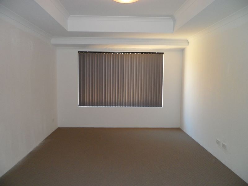 67 Brushfoot Boulevard, Success WA 6164