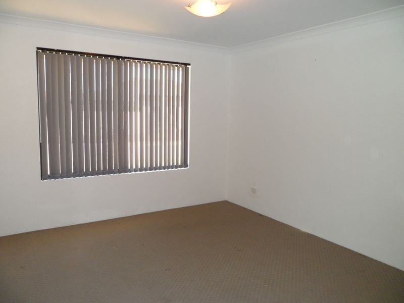 67 Brushfoot Boulevard, Success WA 6164