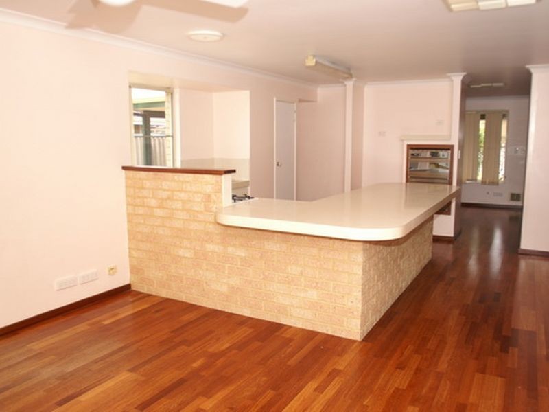 7 Tulipwood Place, South Lake WA 6164