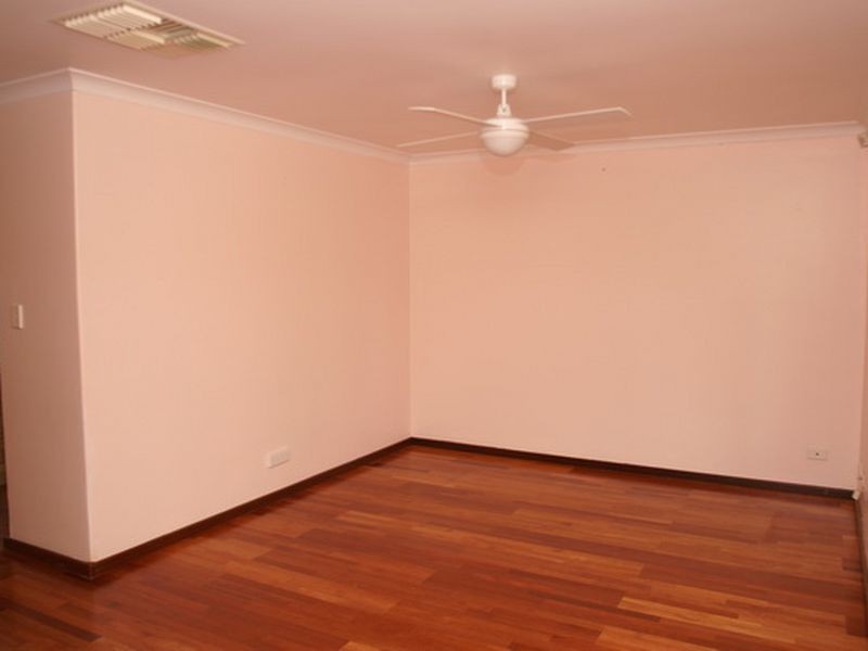 7 Tulipwood Place, South Lake WA 6164