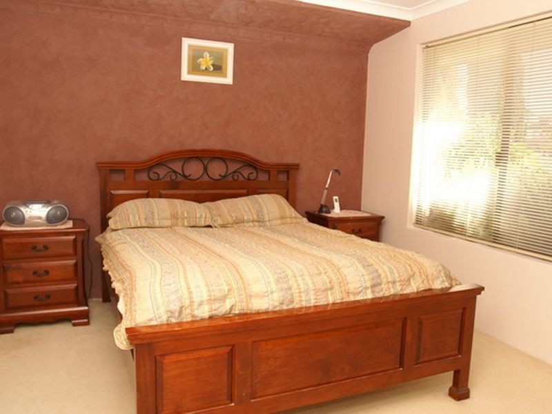 33 Avon Crescent, Atwell WA 6164