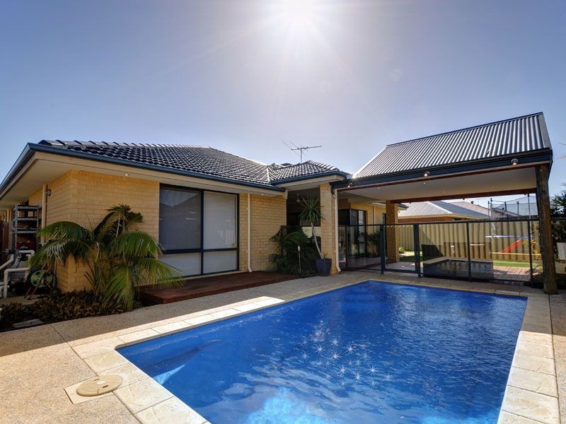 11 Aurora Drive, Atwell WA 6164