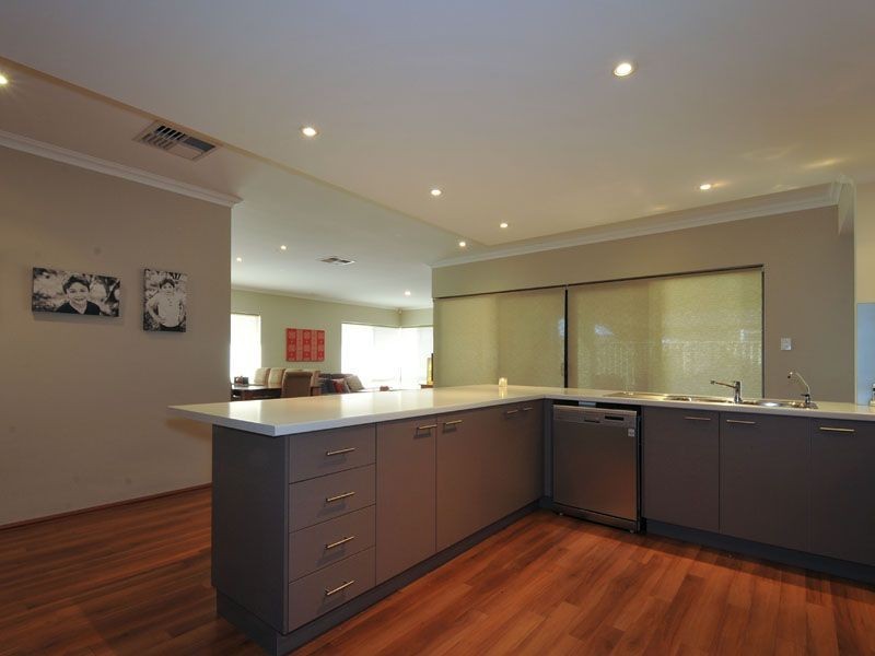 11 Aurora Drive, Atwell WA 6164