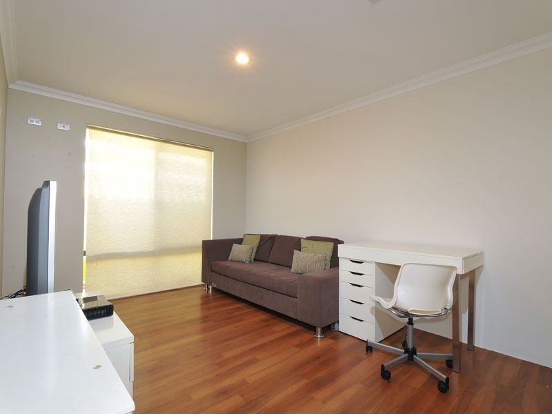 11 Aurora Drive, Atwell WA 6164