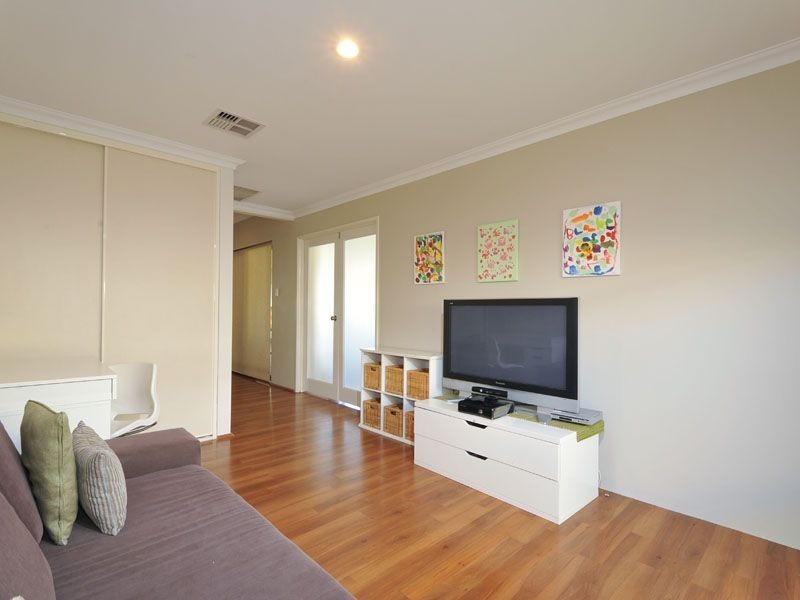 11 Aurora Drive, Atwell WA 6164