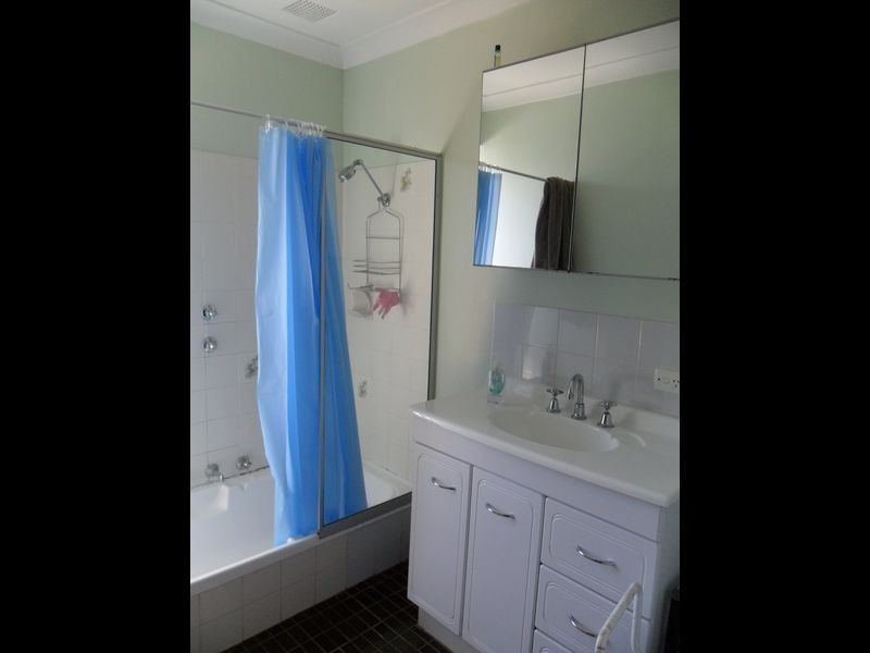 8 Conigrave Road, Yangebup WA 6164