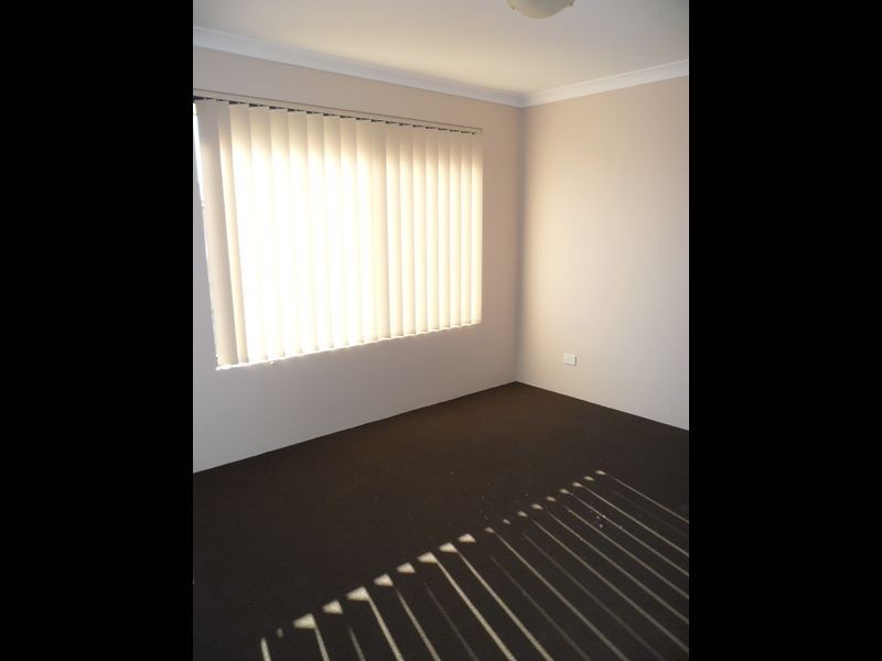 16 Calneggia Drive, Darling Downs WA 6122