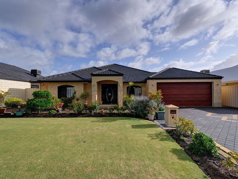16 Harmony Avenue, Atwell WA 6164