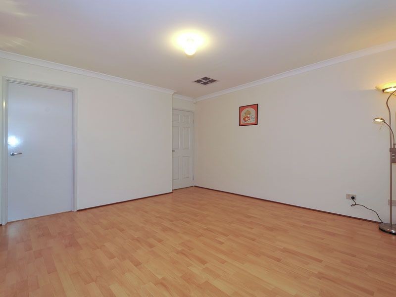 16 Harmony Avenue, Atwell WA 6164