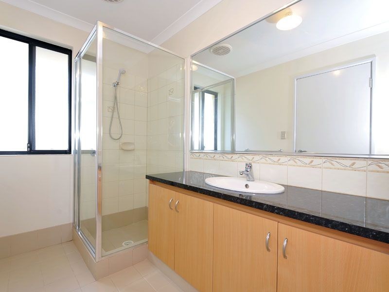 16 Harmony Avenue, Atwell WA 6164