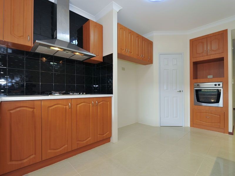 16 Harmony Avenue, Atwell WA 6164