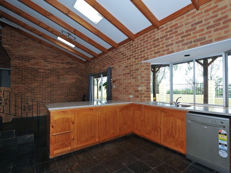 46 Mariposa Gardens, Success WA 6164