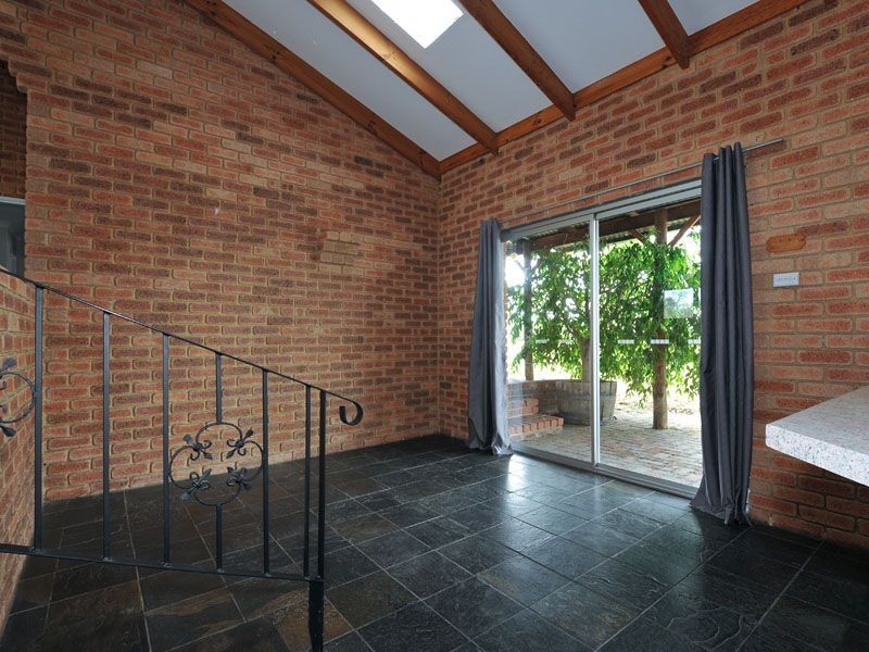 46 Mariposa Gardens, Success WA 6164