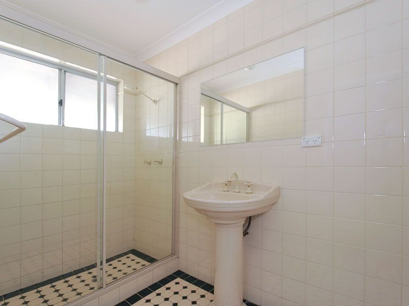 46 Mariposa Gardens, Success WA 6164